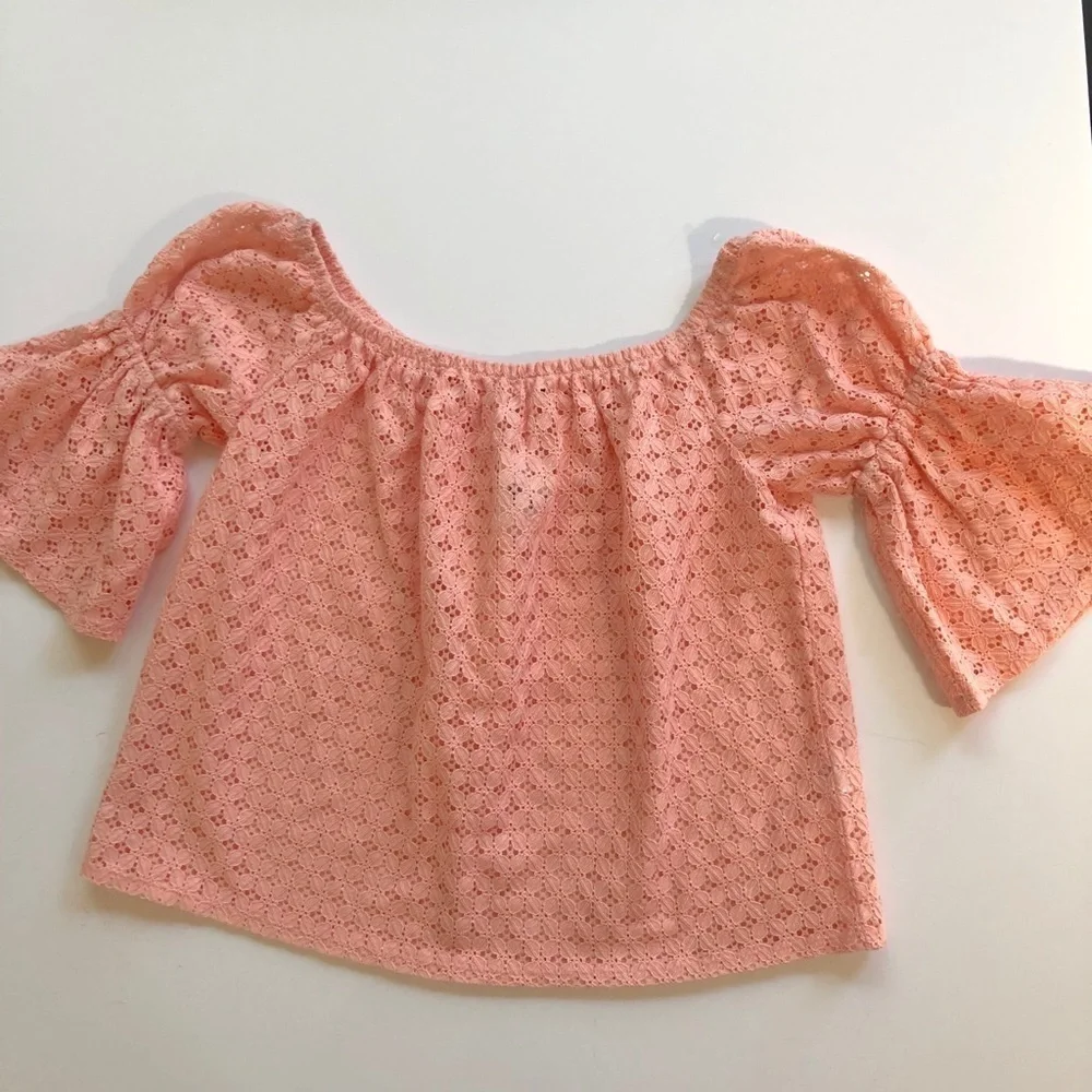 Soprano pink eyelet OTS top w/bell sleeves, Sz. S